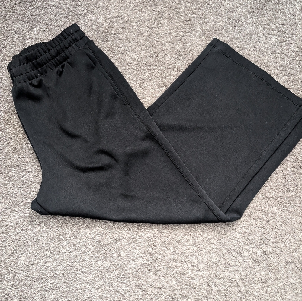 Women's Black Elastic-Waist Pants